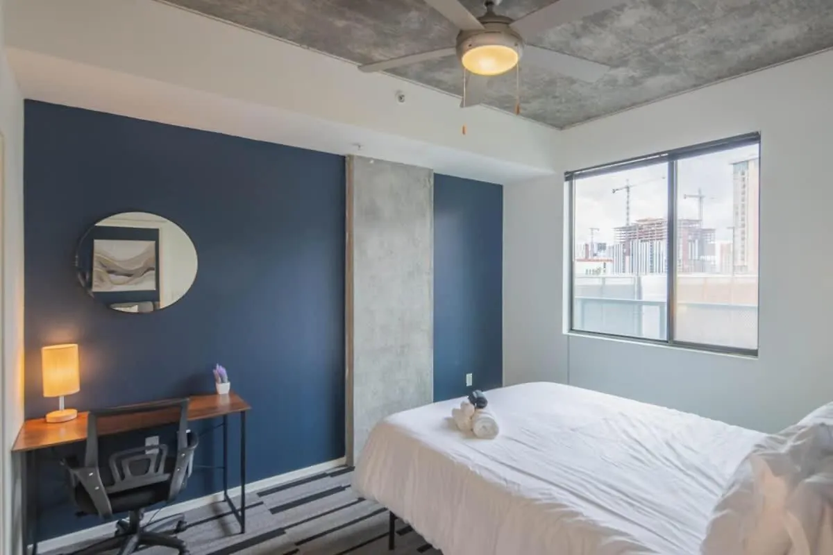 Adorable 1Bd - Central Downtown - Gym, Pool, Parking Phoenix Apartment