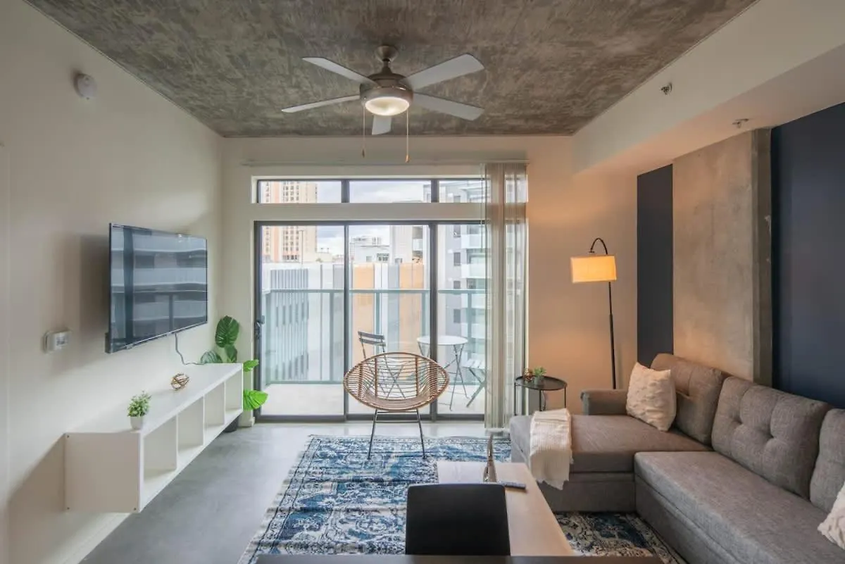 Adorable 1Bd - Central Downtown - Gym, Pool, Parking Phoenix